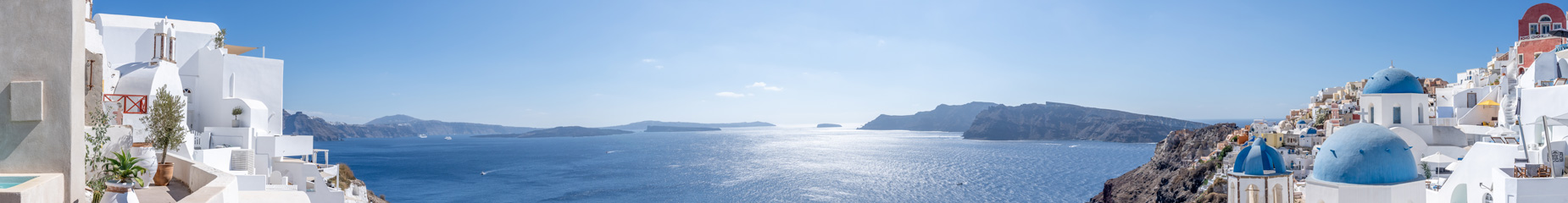 Výhľad na Santorini.